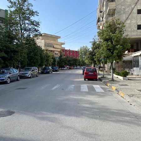 Liam Apartments Vlore Bagian luar foto