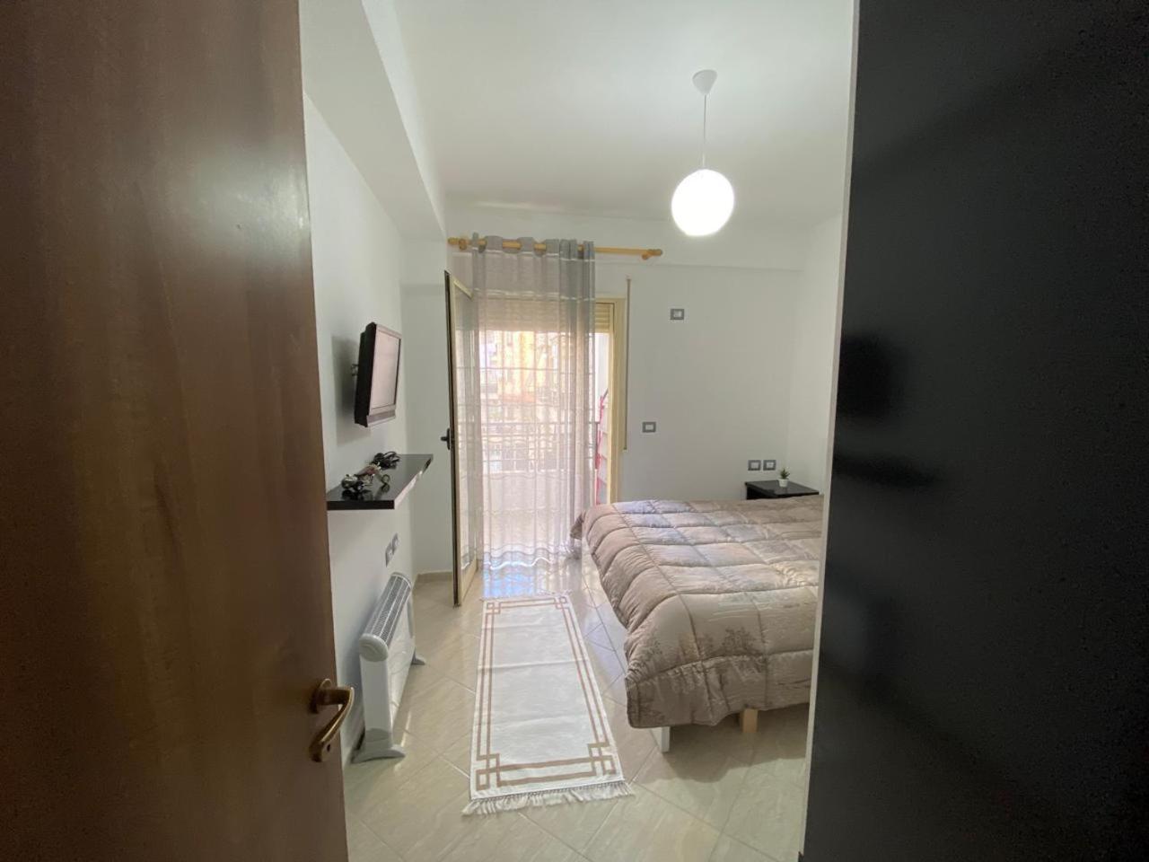 Liam Apartments Vlore Bagian luar foto