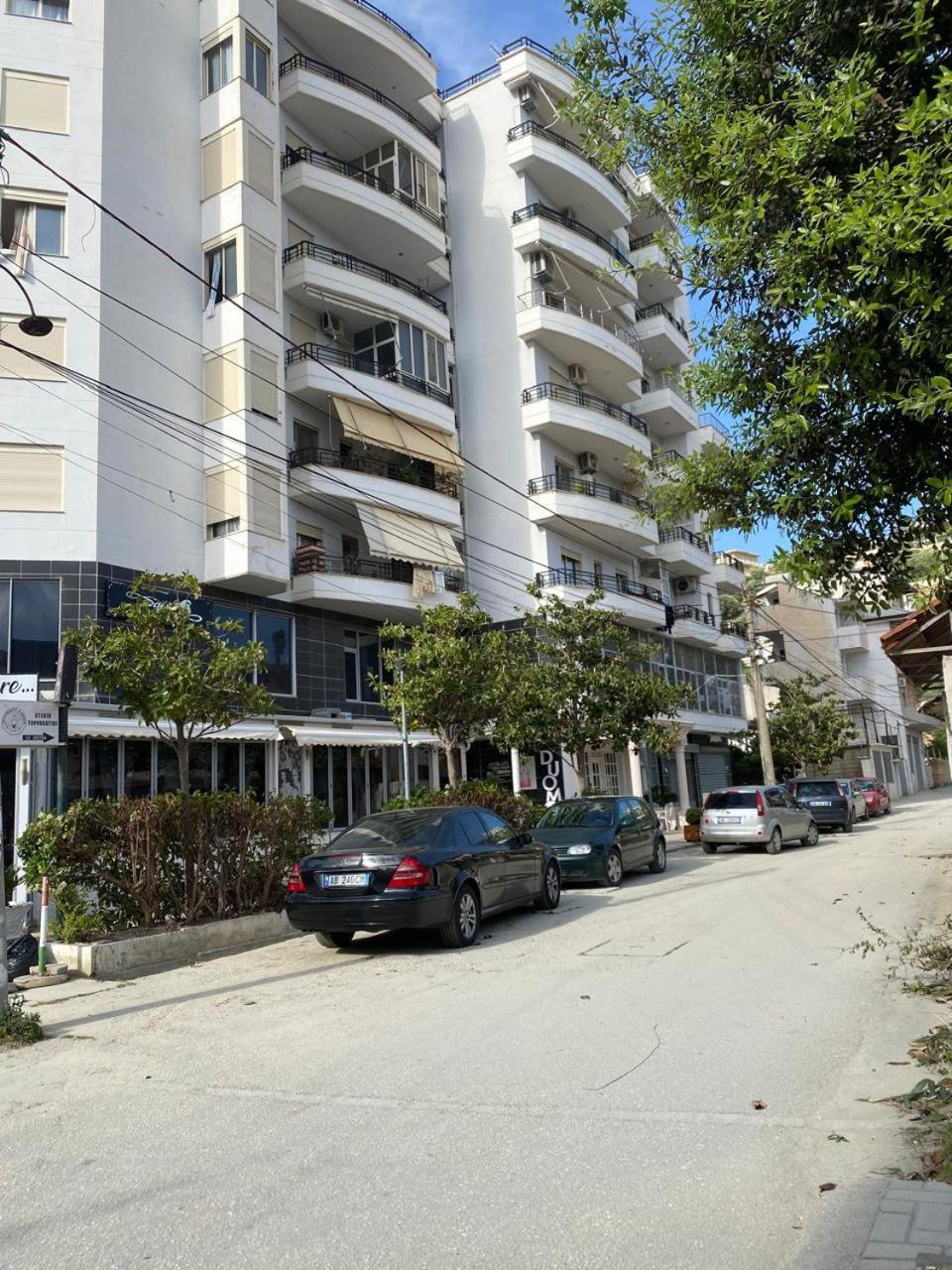 Liam Apartments Vlore Bagian luar foto